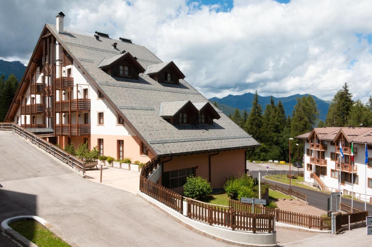 Nevesole Folgarida Resort Aparthotel Extérieur photo