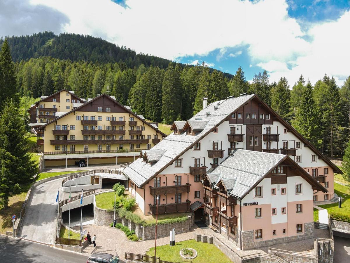 Nevesole Folgarida Resort Aparthotel Extérieur photo